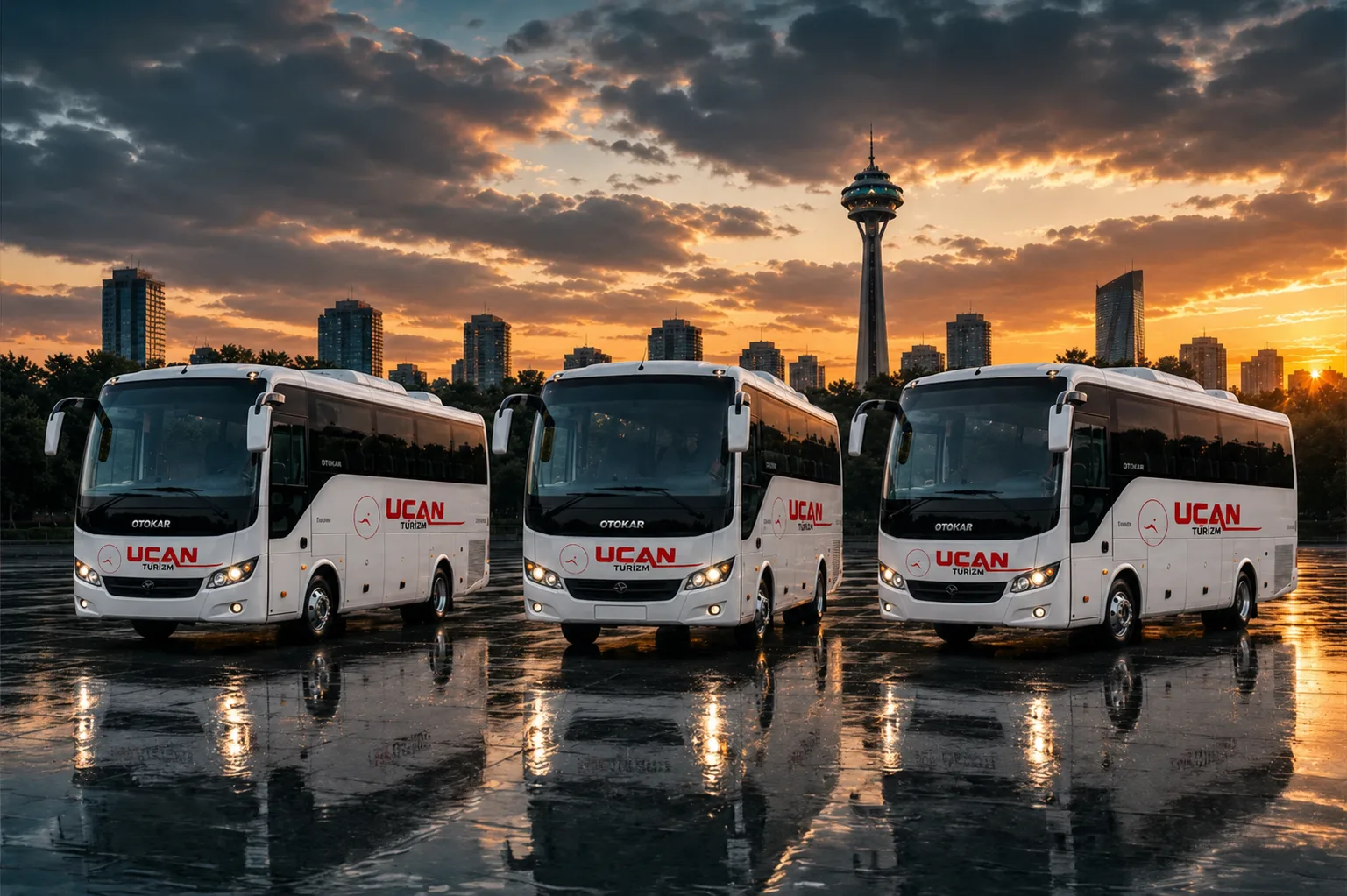 Uçan Turizm midibüs filosu Ankara silüeti önünde